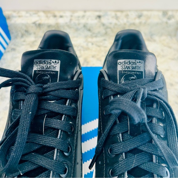 adidas Stan Smith Black and White Sneakers M5.5/W7 - Picture 4 of 5